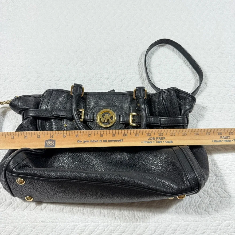 Michael Kors Satchel Handbag Bedford Womens Black Pebbled Leather Gold Logo GUC